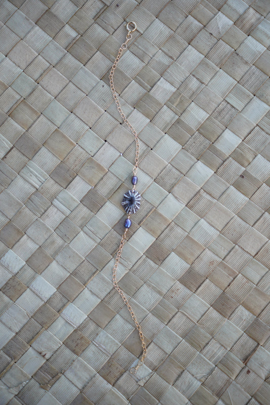 Simple 'Opihi 'awa Bracelet