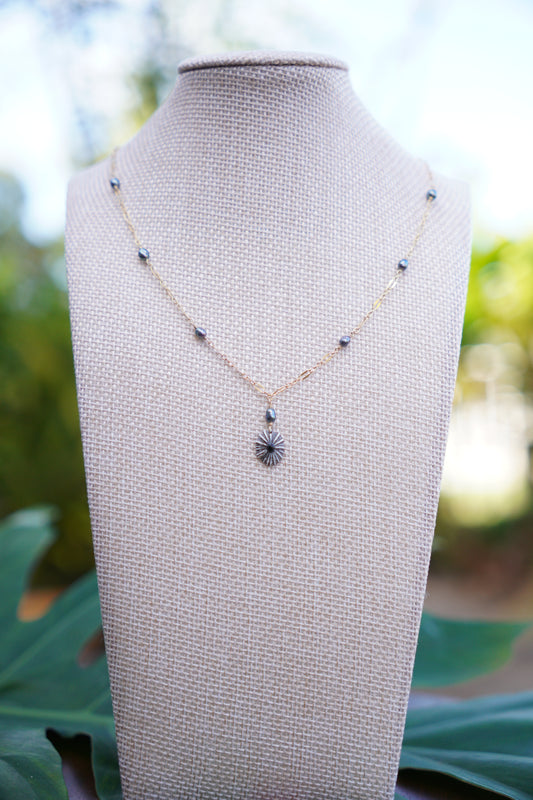 Fancy `Opihi `awa Necklace